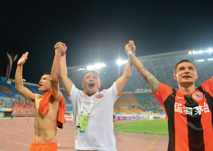 盘点国内十位著名的足球解说员,央视足球十大经典解说员