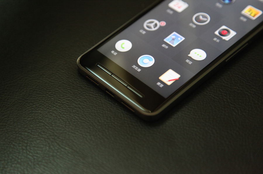 锤子t2还原系统,锤子t2带得起王者吗