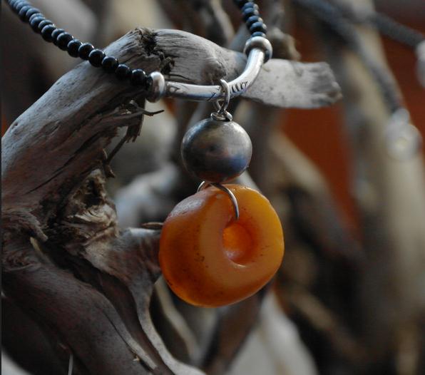 新蜜蜡老蜜蜡区别,老蜜蜡新蜜蜡区别