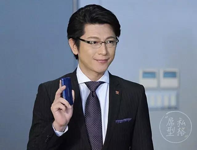 怎样根据脸型选择眼镜镜框,圆形脸用什么眼镜架最好