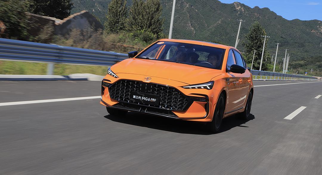 名爵mg6pro最划算的配置,名爵6protrophy豪华版试驾