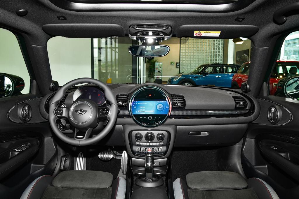 19款jcwclubman,jcwclubman六门版2023款