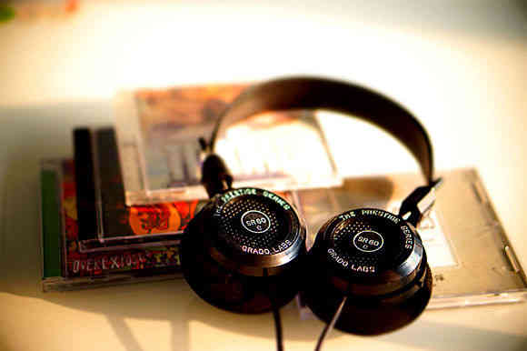 信仰靠边小编告诉你啥样的耳机堪称经典