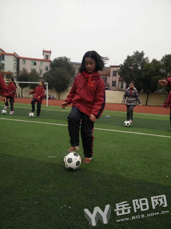 小小足球梦想,县中小学校园足球联赛活动报道