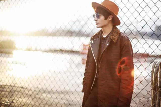 日常怎么穿才有时装周的感觉,时装周穿搭卡点