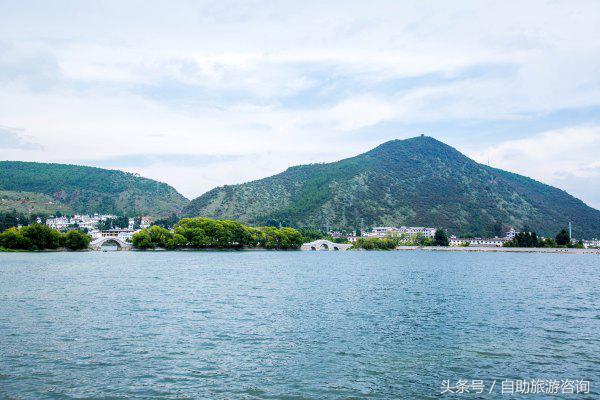 距离丽江仅2小时车程,距离古城2公里