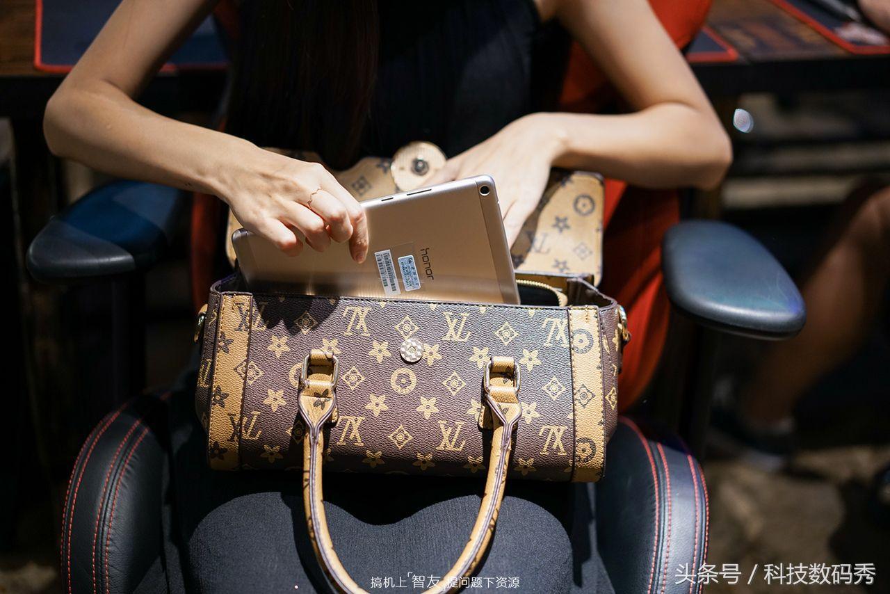 光荣畅玩平板2老人模式,光荣畅玩平板2有电话卡吗