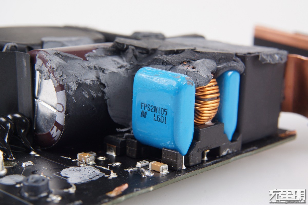 6650毫安充电器,628元电池充电器