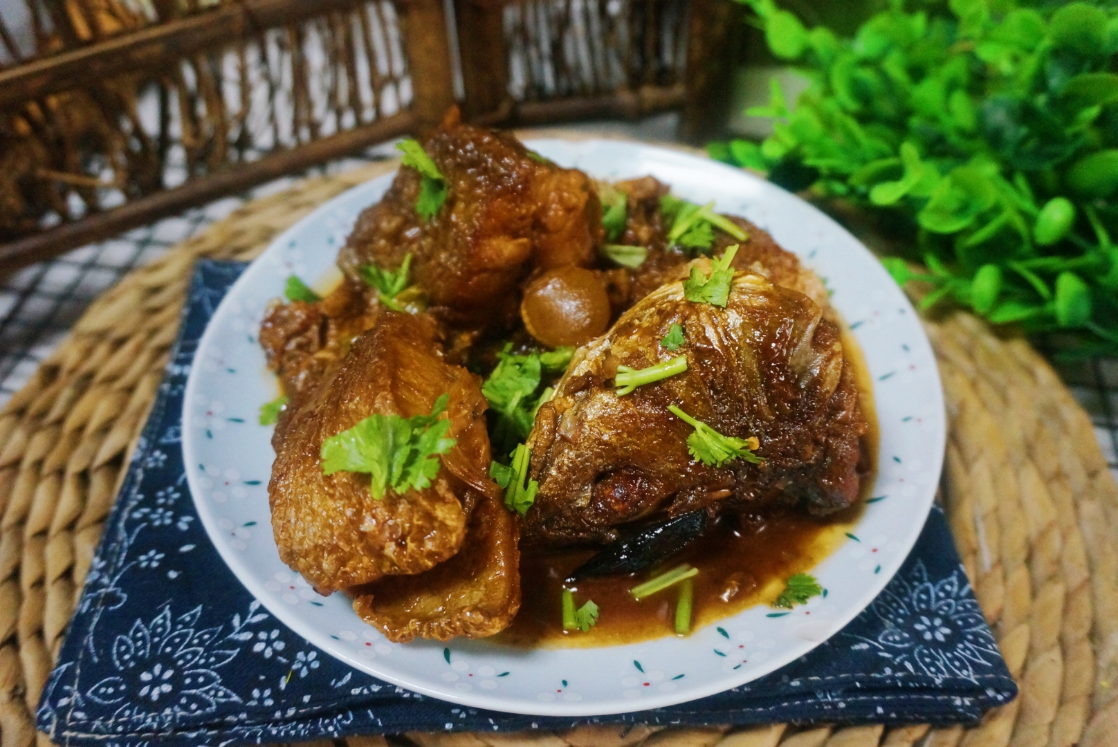 农村炖鱼的家常做法,炖鱼的正确方法和配料大全