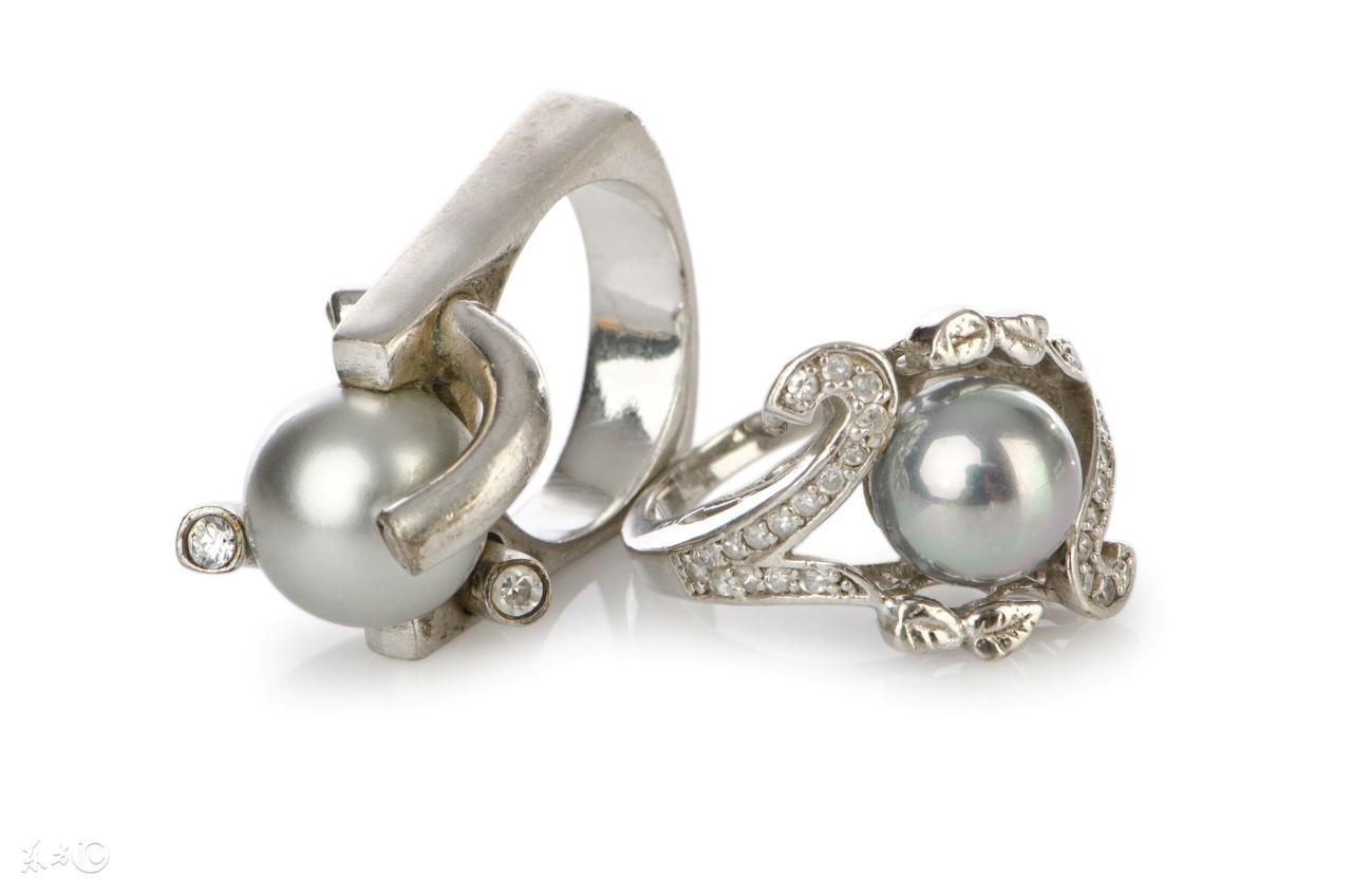 戴银饰真的能排毒吗,身体不健康戴银饰会变黑吗