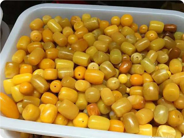 展会上假蜜蜡,展销会假琥珀原石