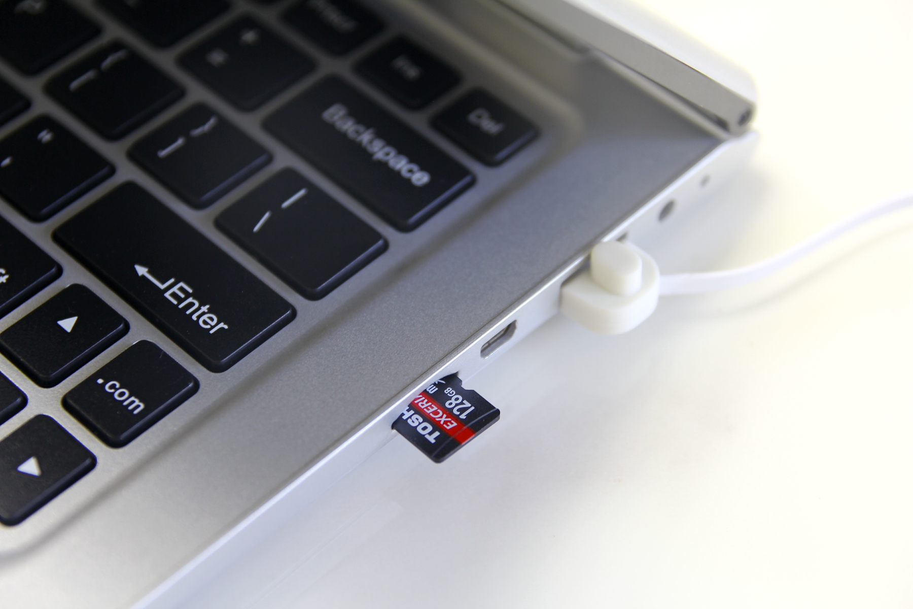 现在的tf卡为什么那么低价,tf卡哪个速度最快