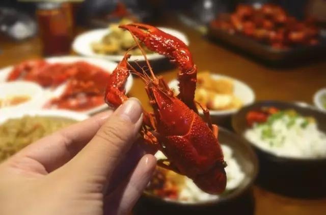 长沙网红奶茶茶颜悦色,长沙网红街美食一条街