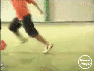 足球过人技巧小学生五年级,五人足球过人实用技巧