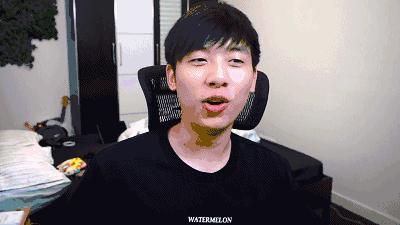 《脸部跳舞机》：玩到面瘫！魔性声控手游之后，抖音脸控游戏来了