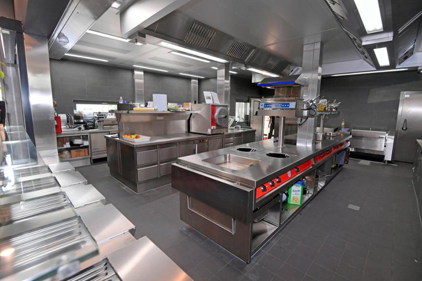 拜仁引援1亿欧元,拜仁新赛季合训