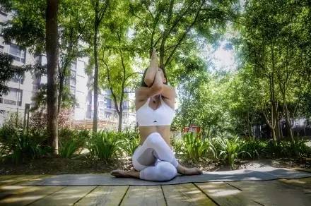 从零开始瑜伽教培怎么收费,练习瑜伽学费多少钱一个月