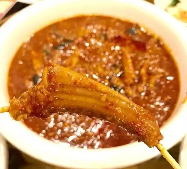 长沙网红奶茶茶颜悦色,长沙网红街美食一条街