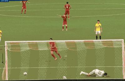 上港vs恒大武磊闪电球,张琳芃上港赛后