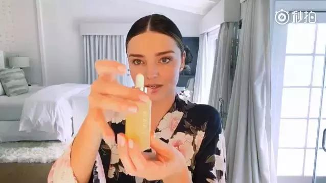 维密米兰达可儿美妆,维密超模米兰达可儿化妆直播