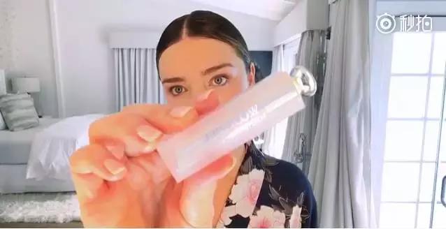 维密米兰达可儿美妆,维密超模米兰达可儿化妆直播