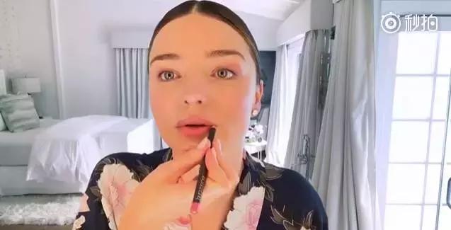 维密米兰达可儿美妆,维密超模米兰达可儿化妆直播