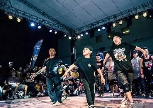 童小游每日特约：BMX骑行、亲子橄榄球、街舞派对等9个活动总览