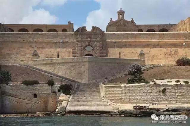 权力的游戏龙石岛取景,权力的游戏哪一集有镜头