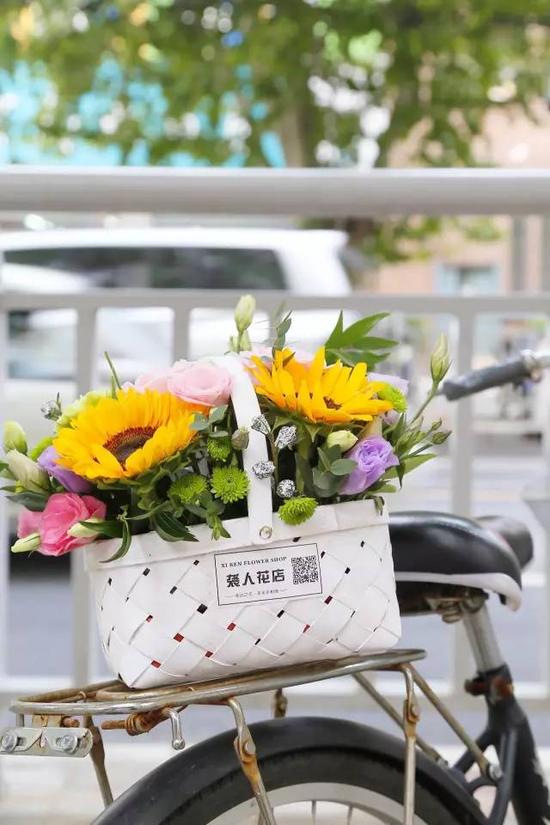 藏在巷子里的花店,隐藏在城市里的花店