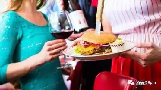 惊人发现！快餐跟葡萄酒竟然也能成为绝搭？！