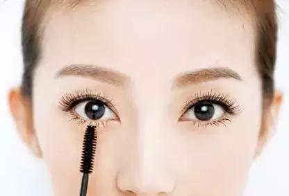 睫毛怎么刷又长又密又好看,怎样刷睫毛睫毛会变得更长