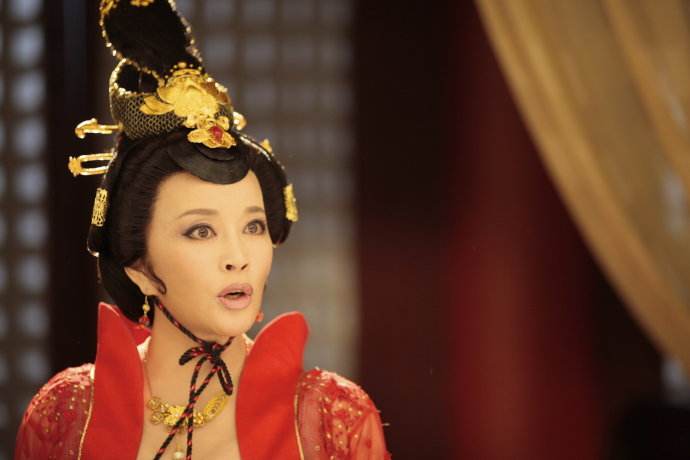 武则天怎么当上第一女皇帝,武则天是不是开国第一个女皇帝