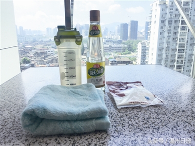 洗衣机放白醋和小苏打有用吗,白醋和小苏打一起洗洗衣机吗