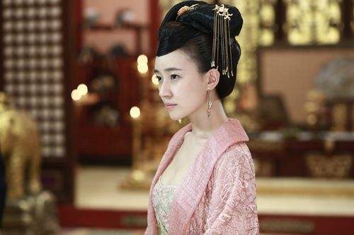 武则天怎么当上第一女皇帝,武则天是不是开国第一个女皇帝