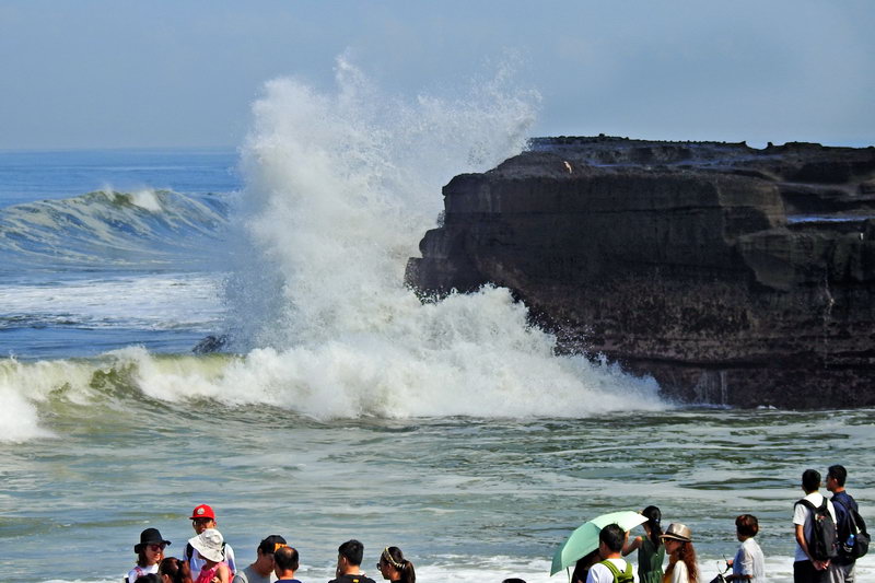 巴厘岛最大的海神庙在哪里,巴厘岛海神庙景区
