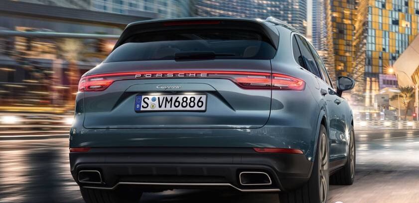 首批新款保时捷卡宴亮相,2021全新保时捷卡宴顶配视频