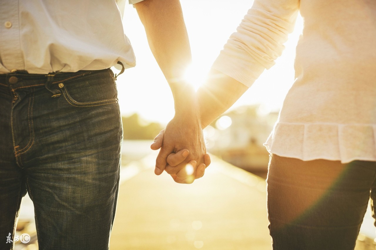 农村小伙和城市姑娘相爱，欲结婚却受到丈母娘阻碍