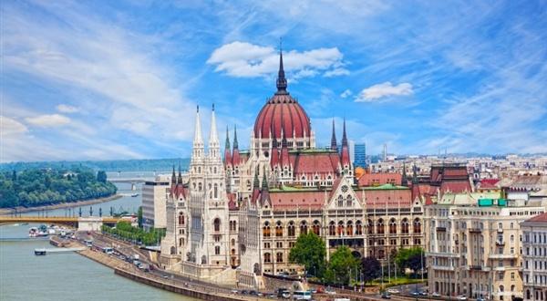 中远老总踢球猝死曾以一分之差丢掉冠军