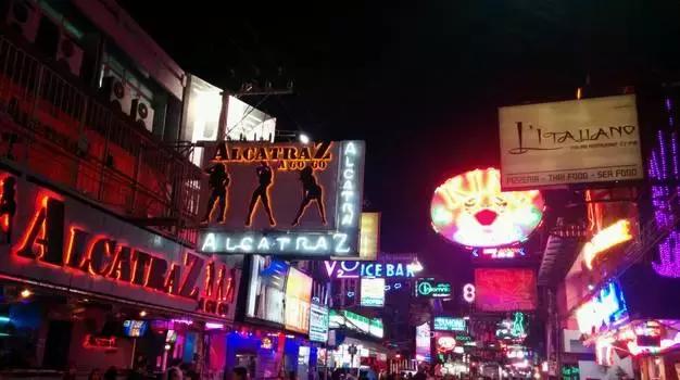 九代本田思域2.0s零百加速,十代本田思域1.5t涡轮