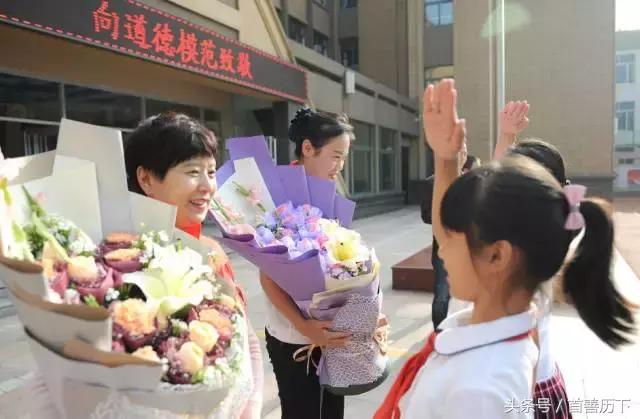 “特殊动车组”开进校园，历下区6万余学子喜迎开学！看到这些照片你心情会变好