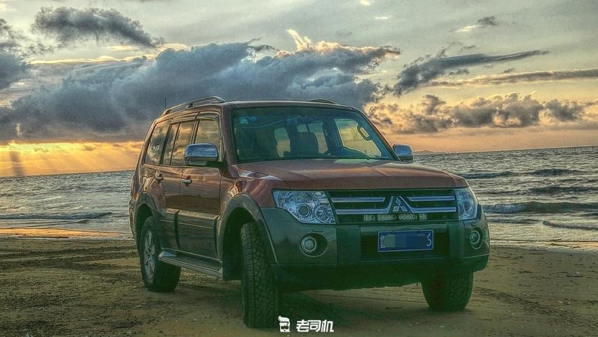 三菱帕杰罗和普拉多比试越野,三菱帕杰罗越野对比丰田霸道