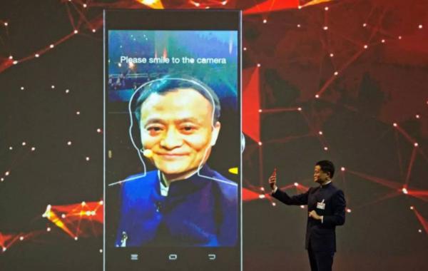 支付宝首家刷脸支付店诞生,支付宝2018推出的刷脸支付