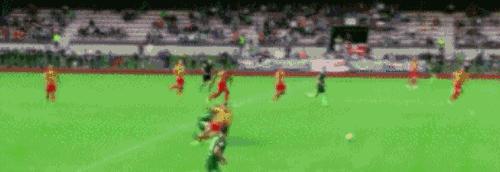 张玉宁荷甲高光时刻梅开二度,张玉宁为什么不踢世预赛