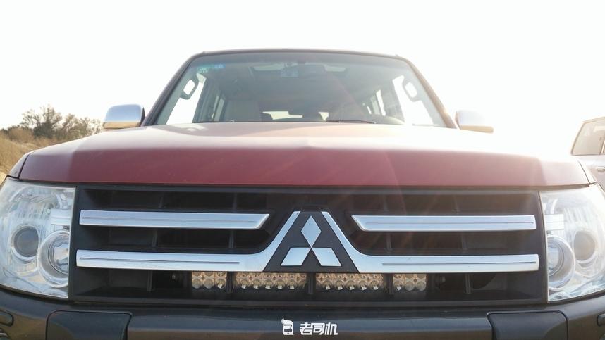 三菱帕杰罗和普拉多比试越野,三菱帕杰罗越野对比丰田霸道