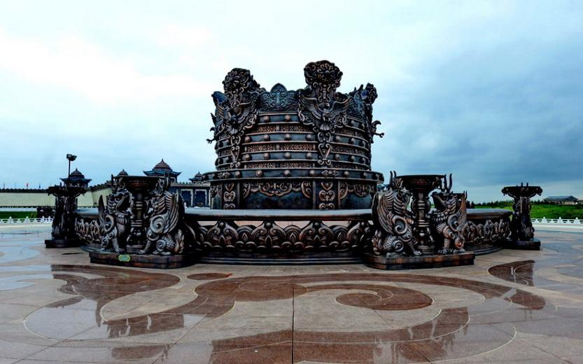 带着漂亮女友逛鄂尔多斯蒙古源流