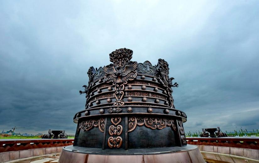 带着漂亮女友逛鄂尔多斯蒙古源流