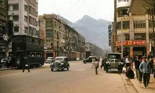 港姐70年：从豪门儿媳，到街边站台，背后是香港经济的大洗牌