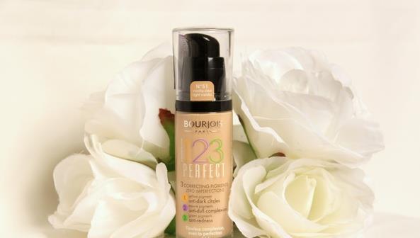小众潮流美妆品牌推荐图片,bourjois粉底