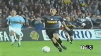 足球哪个人是最好的,足球谁巅峰最强