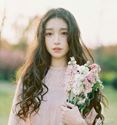 隐形烫全烫卷发发型图片,烟花烫卷发男生发型